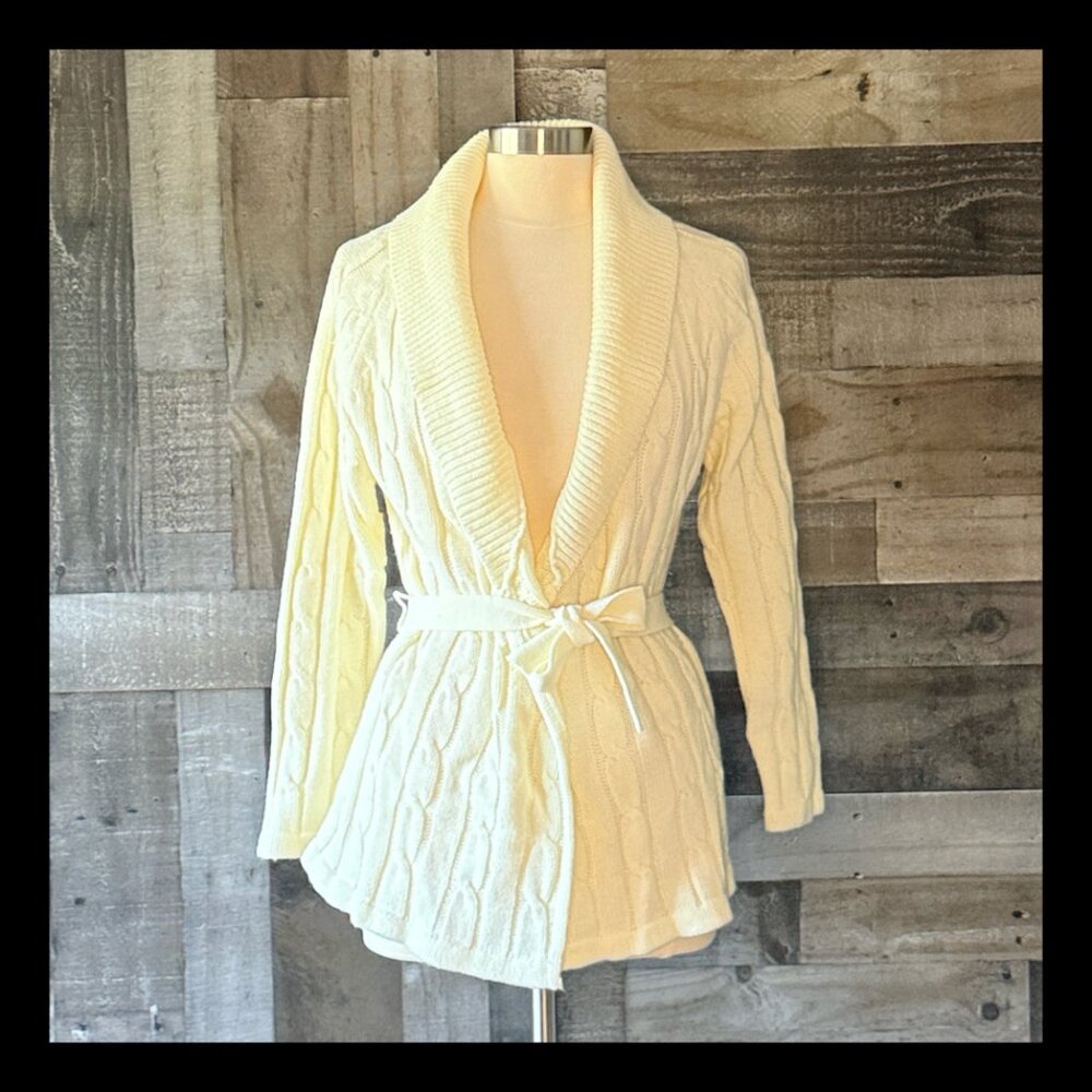 Vintage 90s cream cable knit cardigan sweater large preppy classic gorpcore
